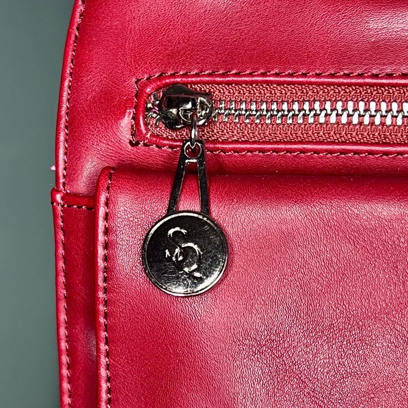 S-Q Flat Crossbody Bag - Picture 7 of 7